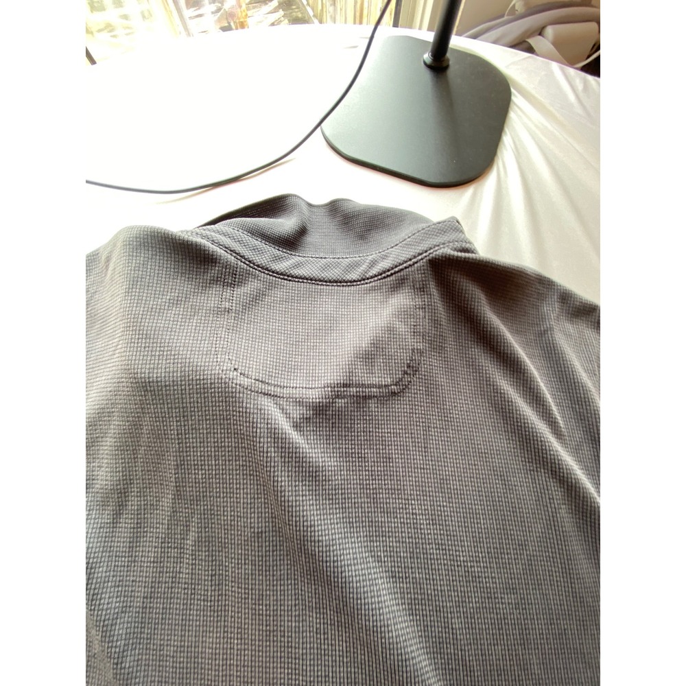 Tommy Bahama Mens XXL Gray Waffle Knit Short Sleeve Polo Shirt Marlin Logo - Picture 8 of 8